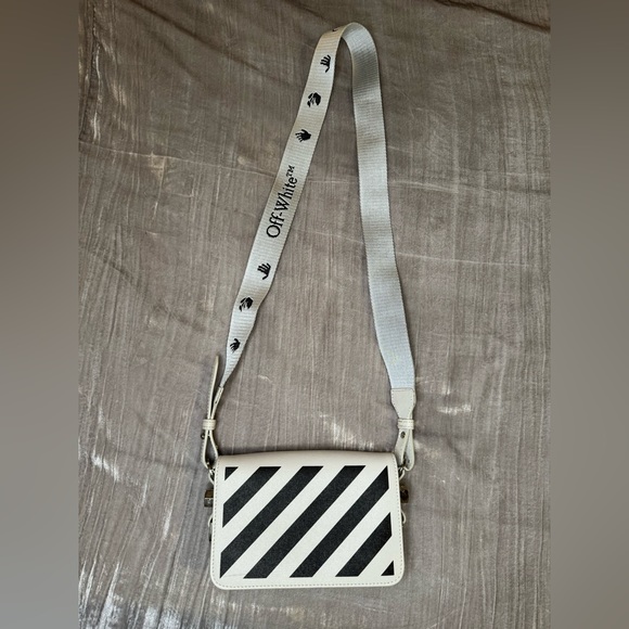 Off-White White & Black Mini Diag Flap Bag - Picture 4 of 6